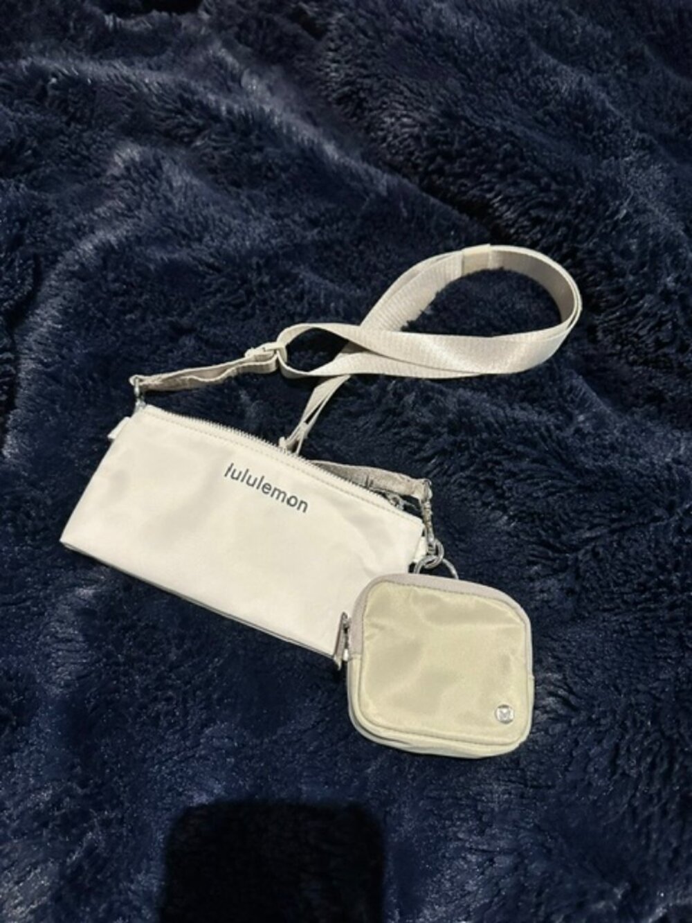 Lululemon purse
